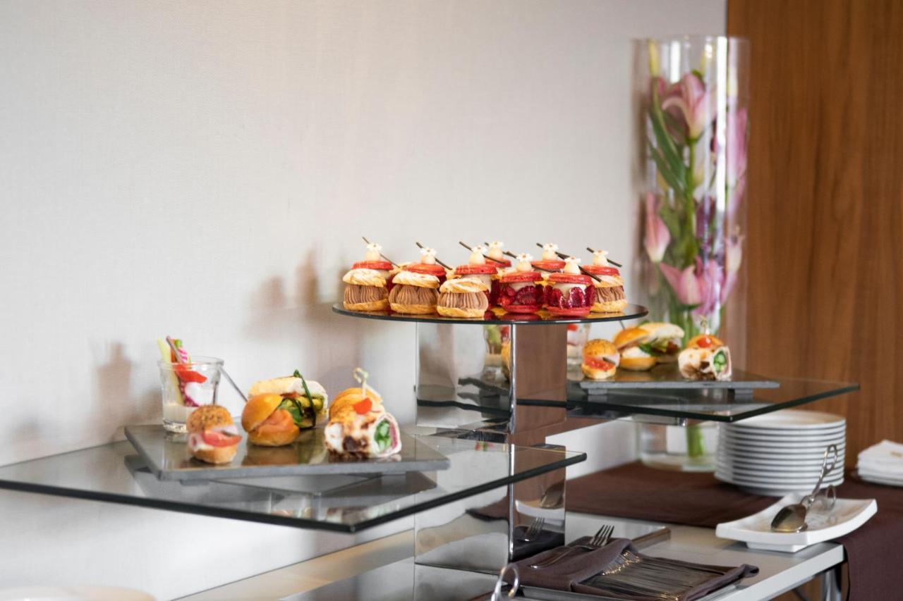 Epic Sana Lisboa Hotel Екстериор снимка Finger food
