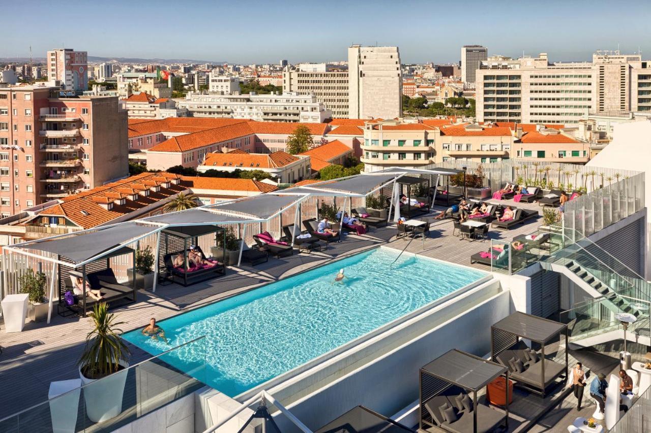 Epic Sana Lisboa Hotel Екстериор снимка The rooftop pool at the Hilton Athens