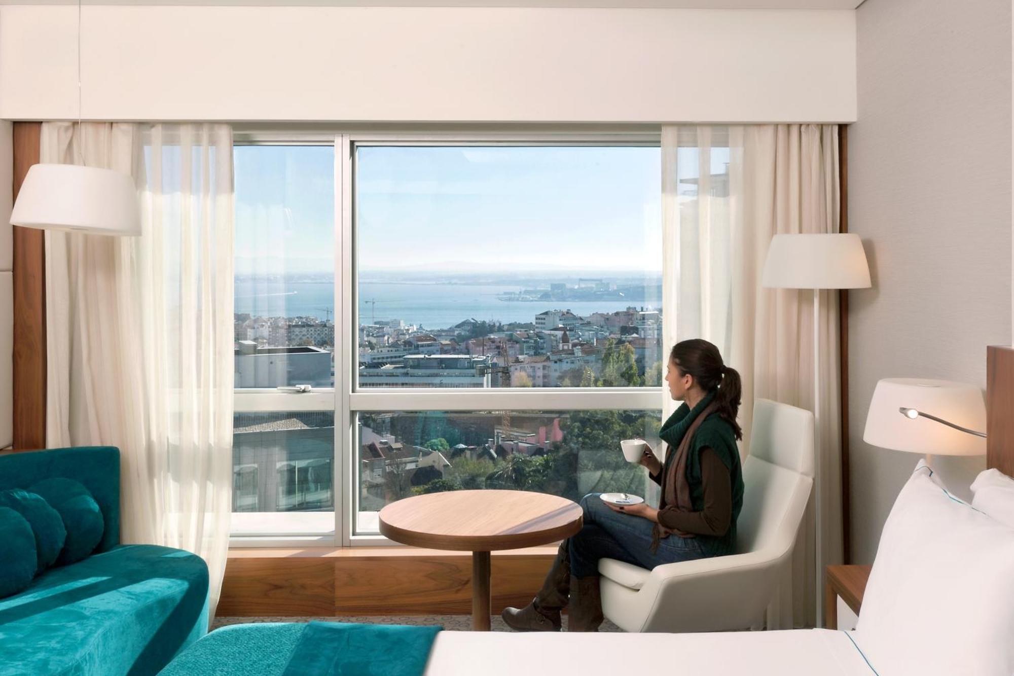 Epic Sana Lisboa Hotel Стая снимка A guest room at the hotel