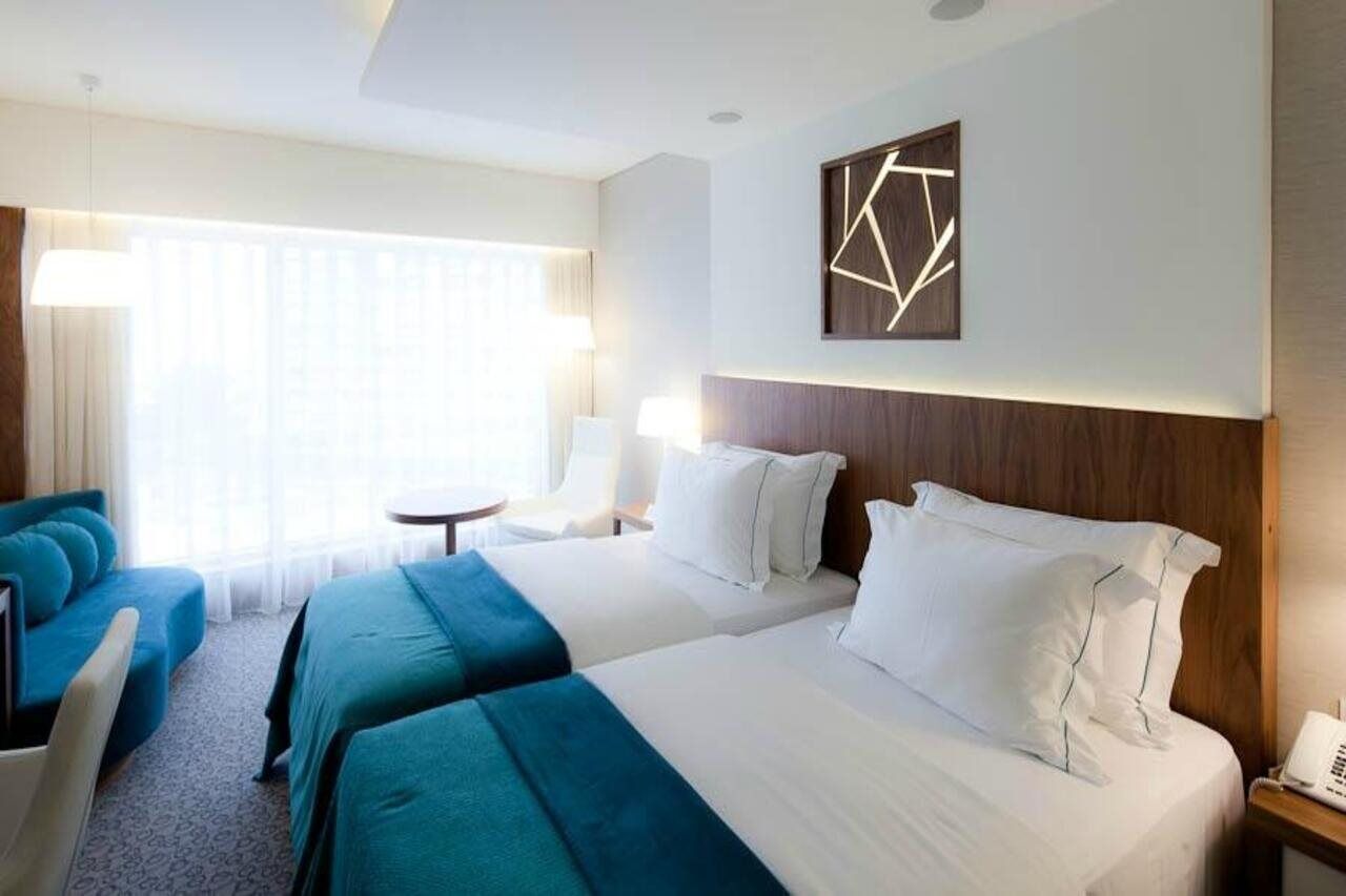 Epic Sana Lisboa Hotel Екстериор снимка A room at the hotel