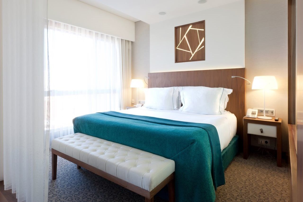 Epic Sana Lisboa Hotel Екстериор снимка A bedroom at the hotel