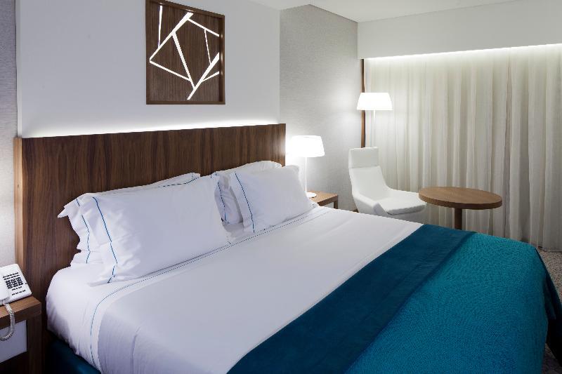 Epic Sana Lisboa Hotel Екстериор снимка A room at the hotel
